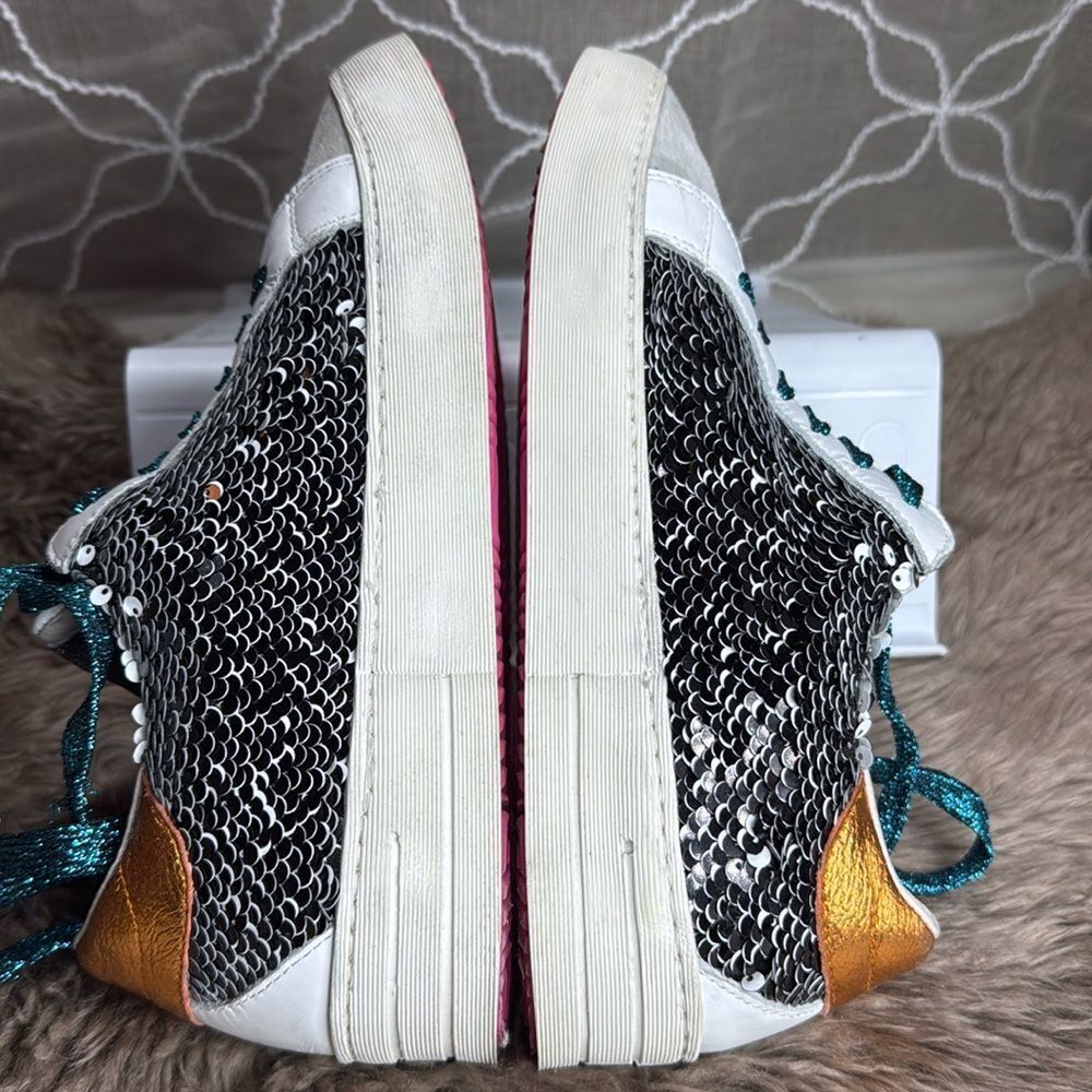 (E4) Meline Italy silver sequined leather sneakers, size 7 women. - Picture 9 of 13